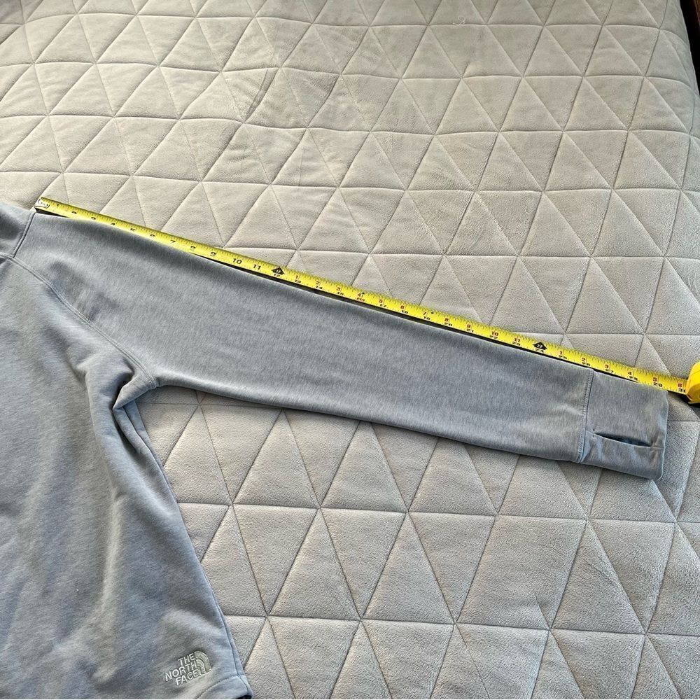 The North Face Women’s Flashdry Hooded Pullover Light Grey Baselayer Size Small - Picture 3 of 9